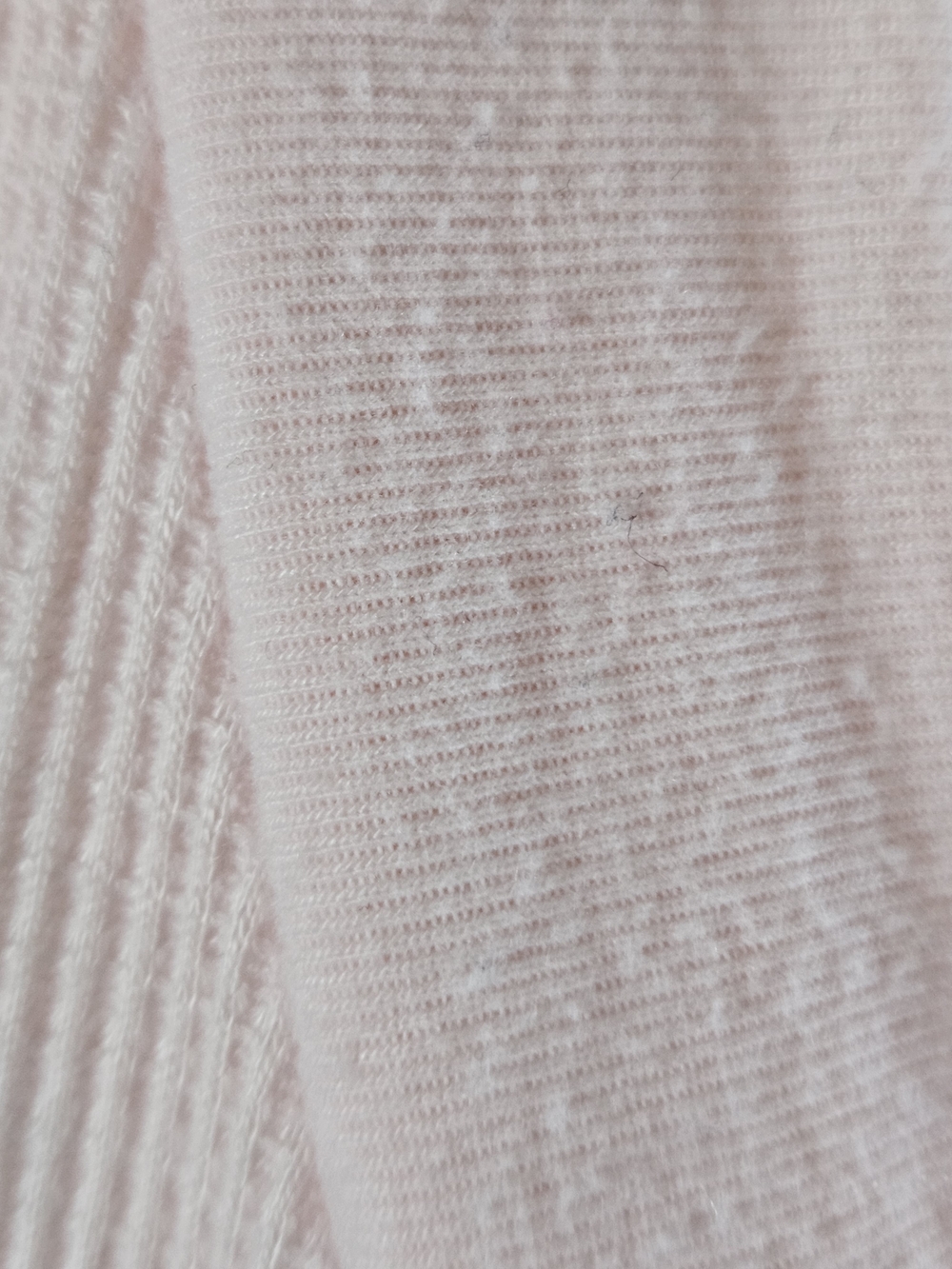 Light Pink V-Neck Ribbed Pullover - Picture 4 of 5